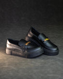 RoyalStep™ – Mocasines Clásicos con Detalle Metálico de Tienda en